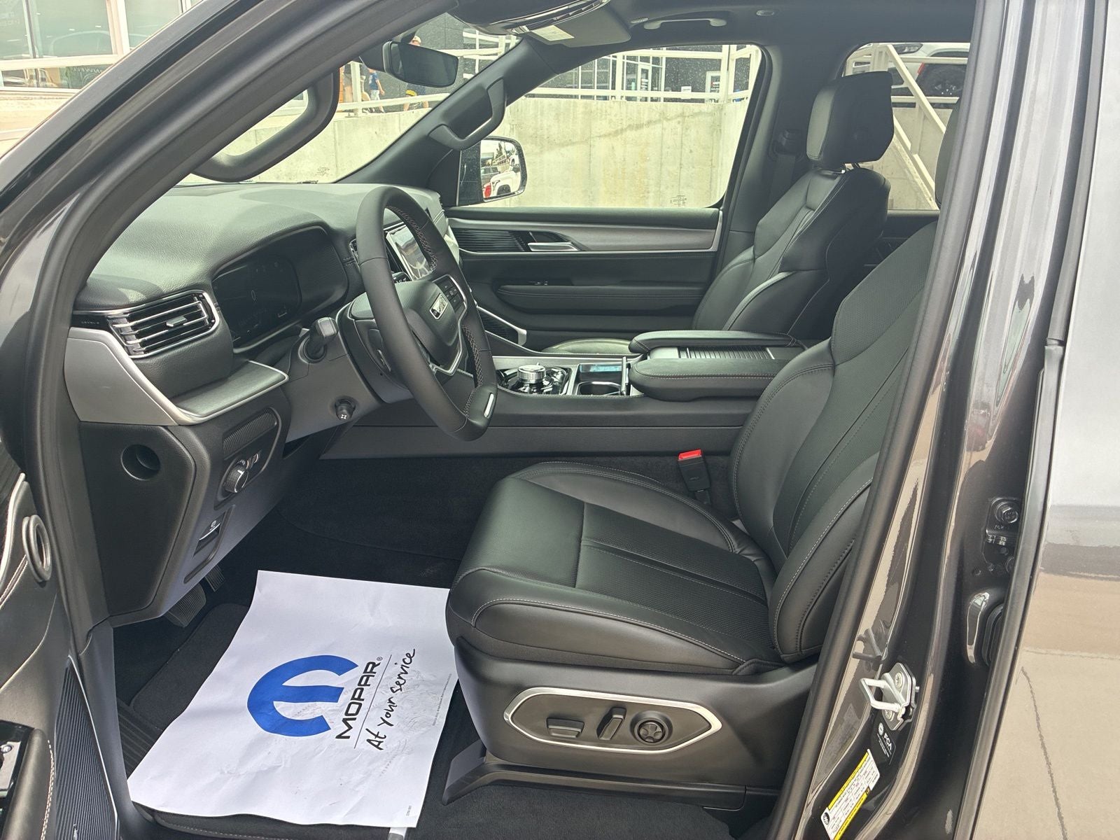 2026 Jeep Grand Wagoneer GRAND WAGONEER UPLAND 4X4