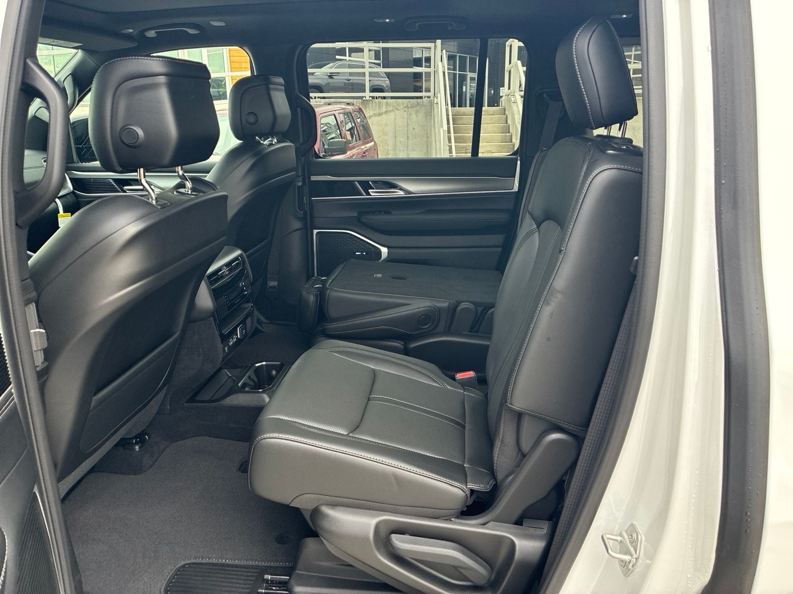 2026 Jeep Grand Wagoneer GRAND WAGONEER UPLAND 4X4
