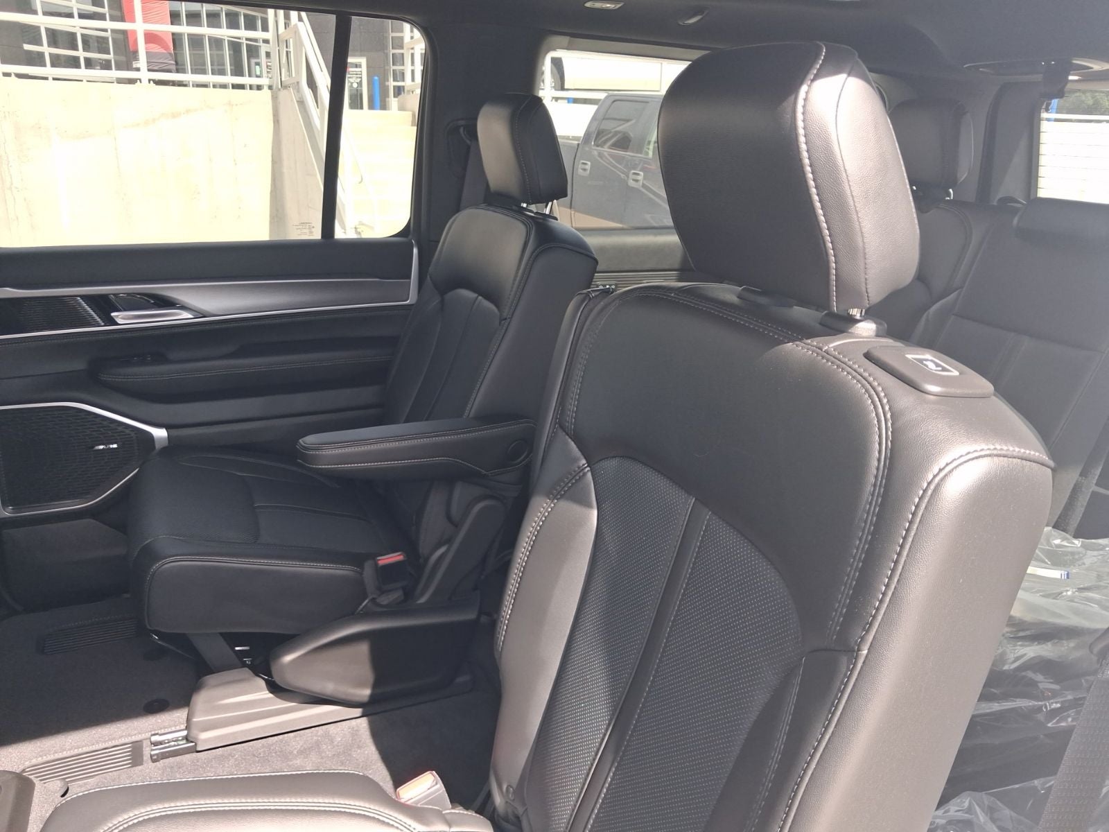 2026 Jeep Grand Wagoneer GRAND WAGONEER UPLAND 4X4
