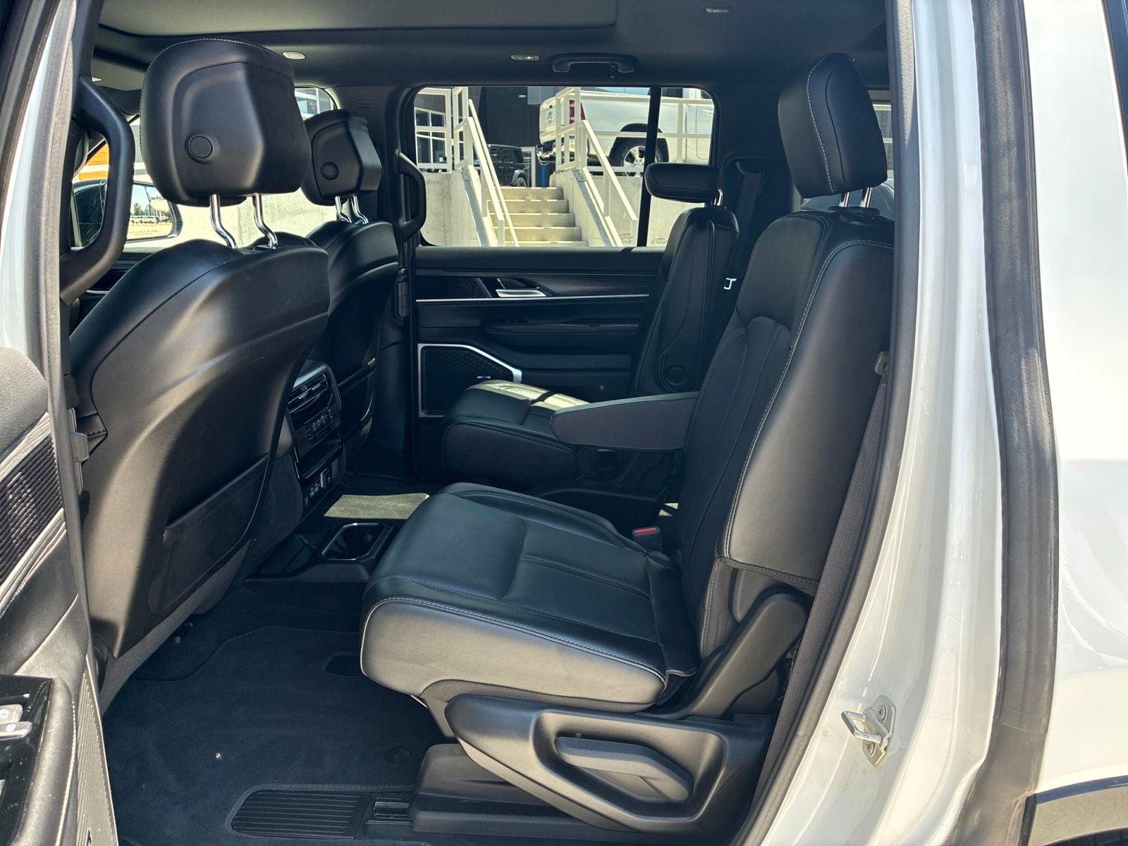 2023 Jeep Wagoneer Series II 4x4