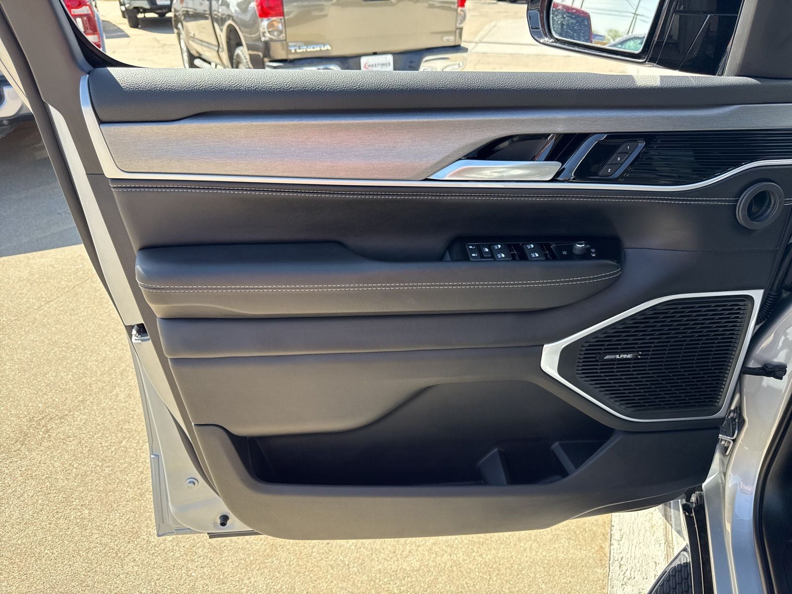 2026 Jeep Grand Wagoneer GRAND WAGONEER LIMITED ALTITUDE 4X4