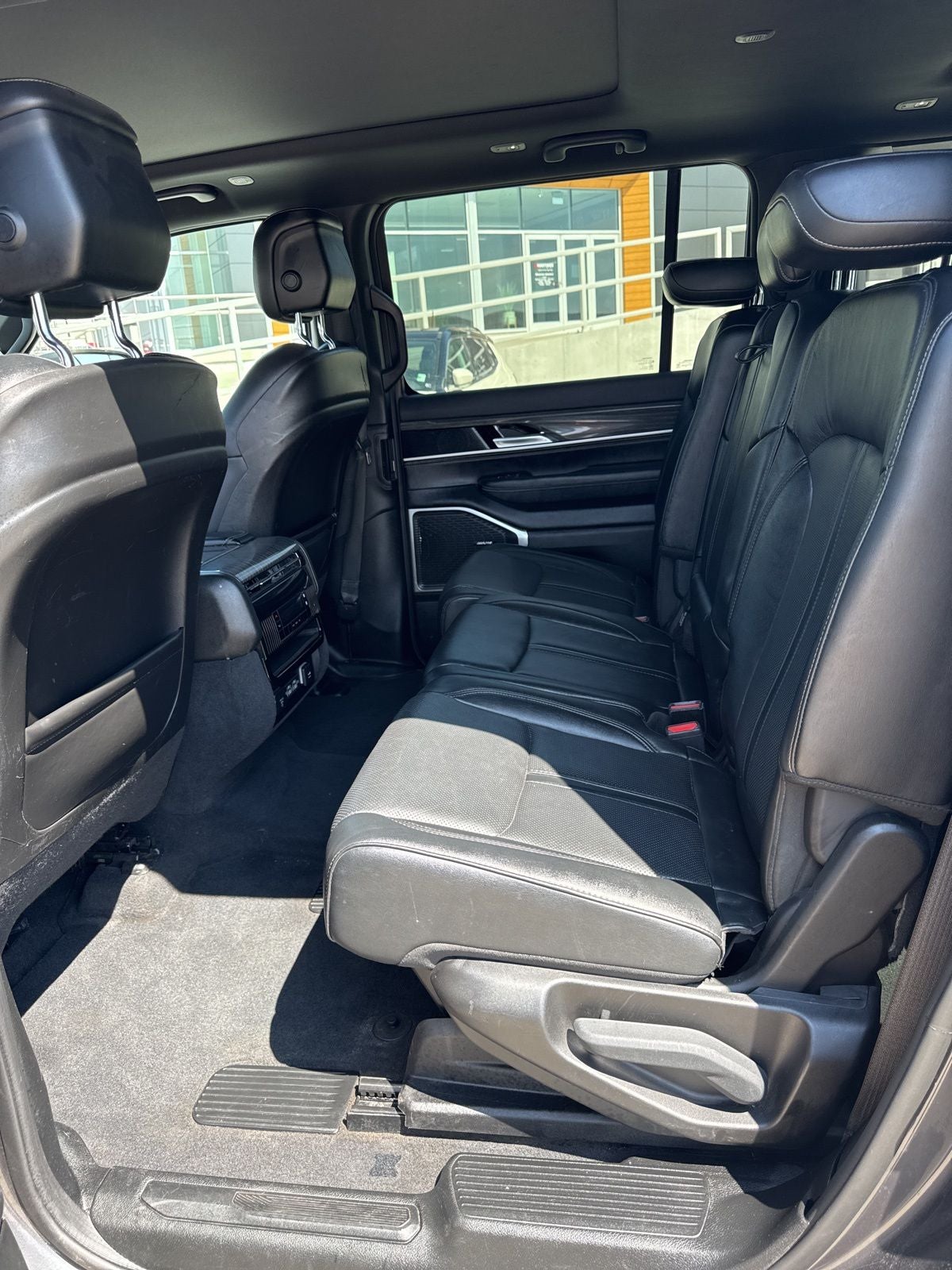 2022 Jeep Wagoneer Series II 4x4