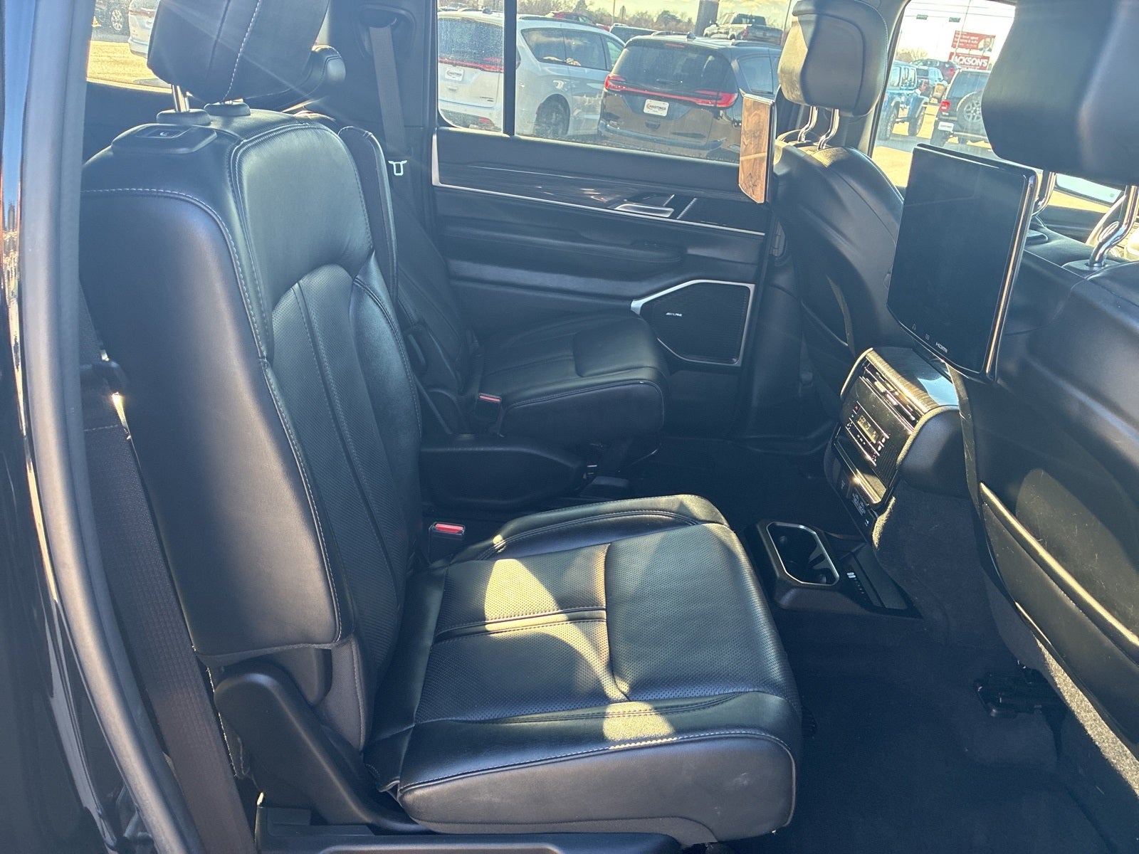 2022 Jeep Wagoneer Series III 4x4