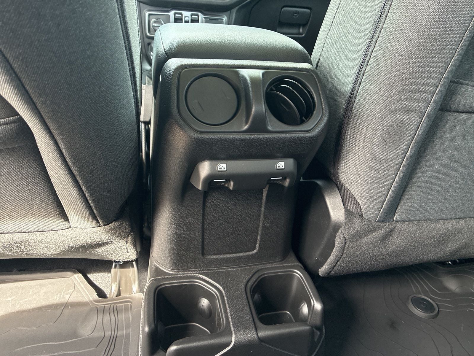 2026 Jeep Gladiator GLADIATOR SPORT S 4X4