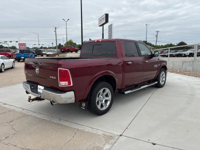 2017 RAM 1500 Laramie Crew Cab 4x4 5'7' Box