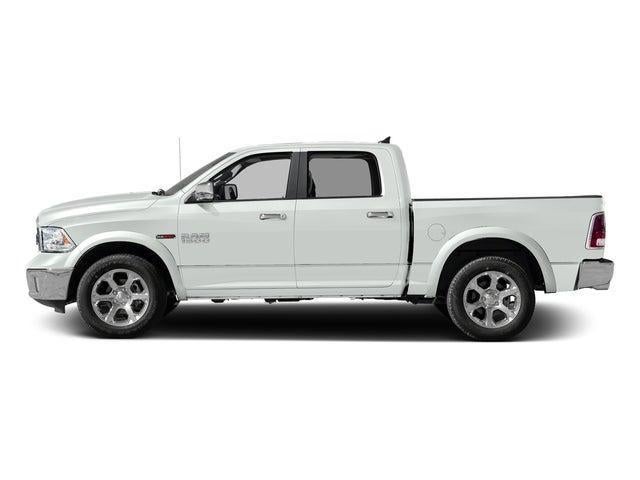 2017 RAM 1500 Laramie Crew Cab 4x4 5'7' Box
