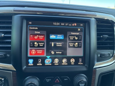 2017 RAM 1500 Laramie Crew Cab 4x4 5'7' Box