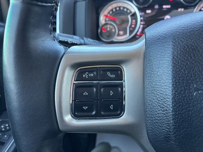 2017 RAM 1500 Laramie Crew Cab 4x4 5'7' Box