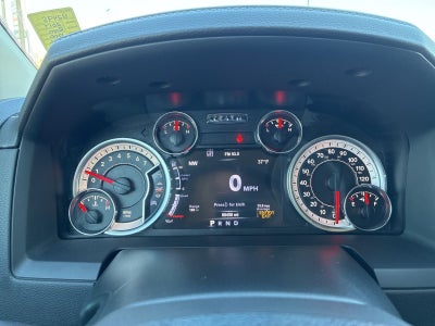 2017 RAM 1500 Laramie Crew Cab 4x4 5'7' Box