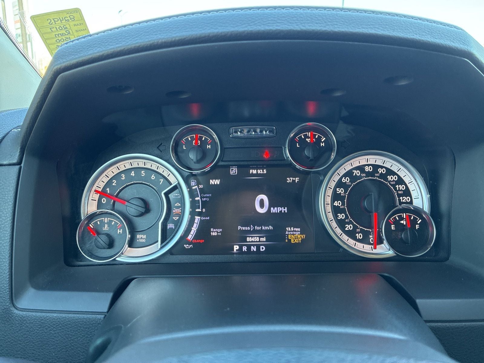 2017 RAM 1500 Laramie Crew Cab 4x4 5'7' Box