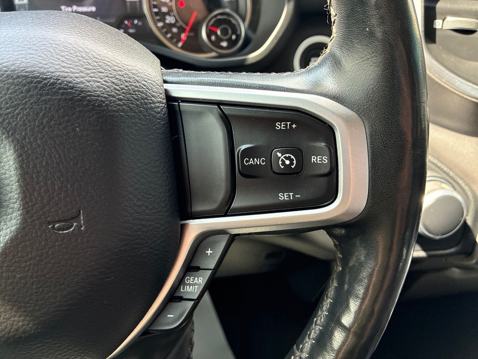 2019 RAM 1500 Big Horn/Lone Star Crew Cab 4x4 5'7' Box