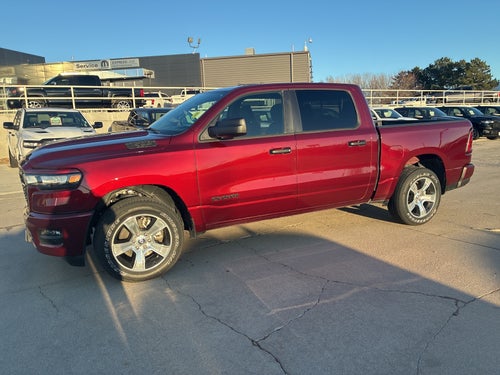 2025 RAM 1500 Tradesman Crew Cab 4x4 5'7' Box