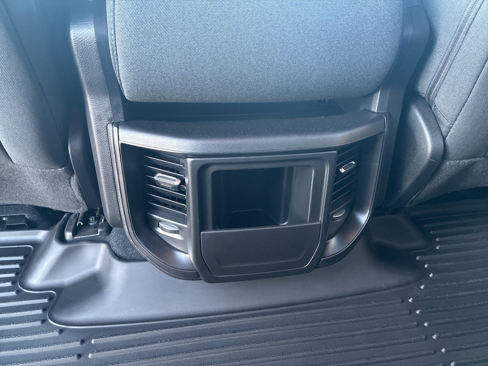 2025 RAM 1500 Tradesman Crew Cab 4x4 5'7' Box