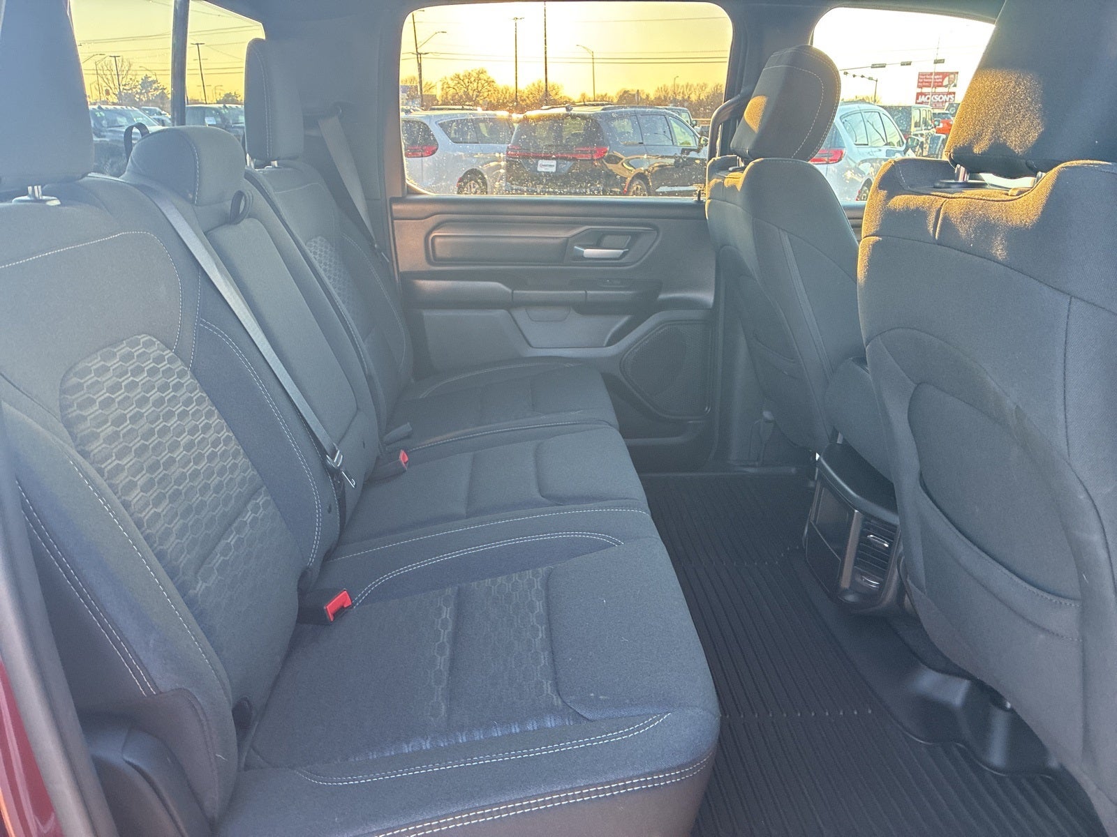 2025 RAM 1500 Tradesman Crew Cab 4x4 5'7' Box