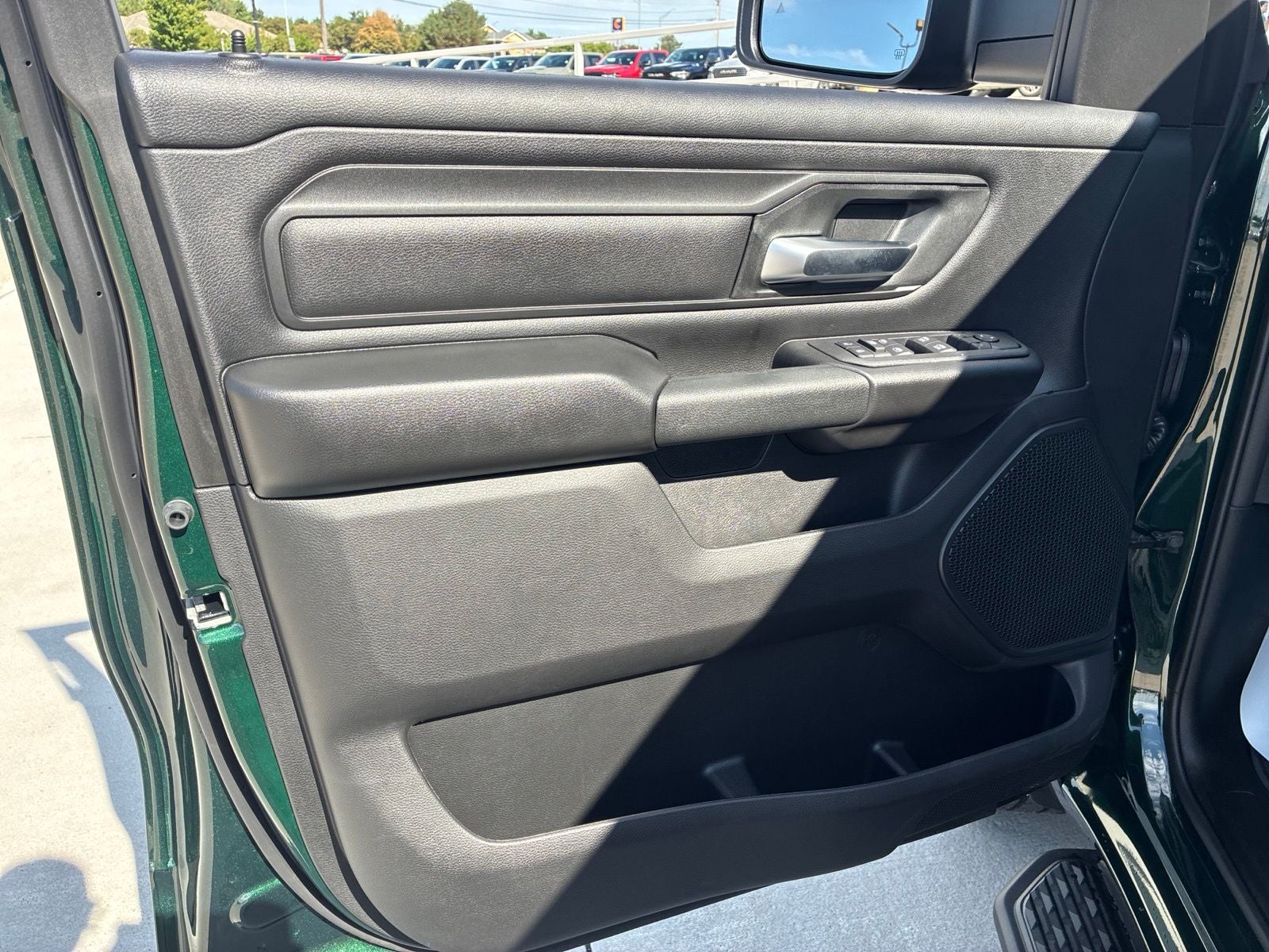 2026 RAM 1500 RAM 1500 EXPRESS CREW CAB 4X4 5'7' BOX