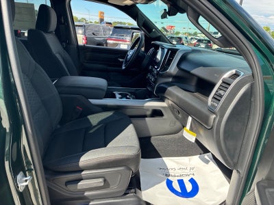2026 RAM 1500 RAM 1500 EXPRESS CREW CAB 4X4 5'7' BOX