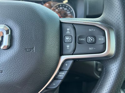 2026 RAM 1500 RAM 1500 EXPRESS CREW CAB 4X4 5'7' BOX