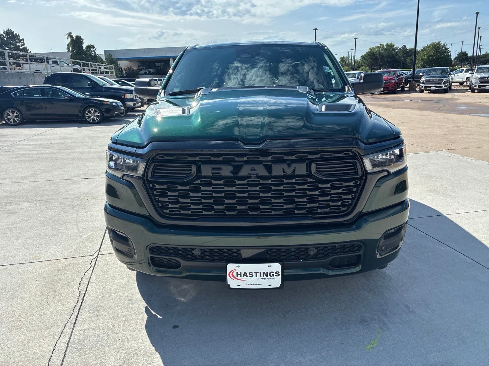 2026 RAM 1500 RAM 1500 EXPRESS CREW CAB 4X4 5'7' BOX