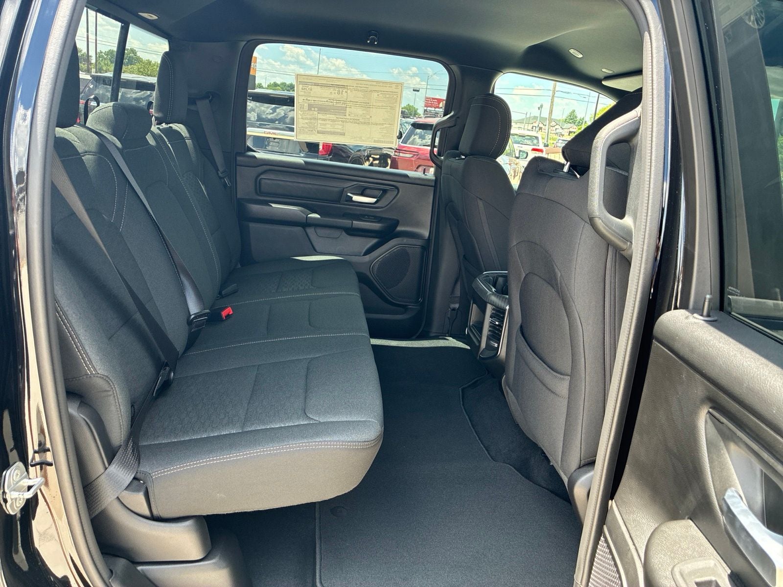 2026 RAM Ram 1500 RAM 1500 EXPRESS CREW CAB 4X4 5'7' BOX