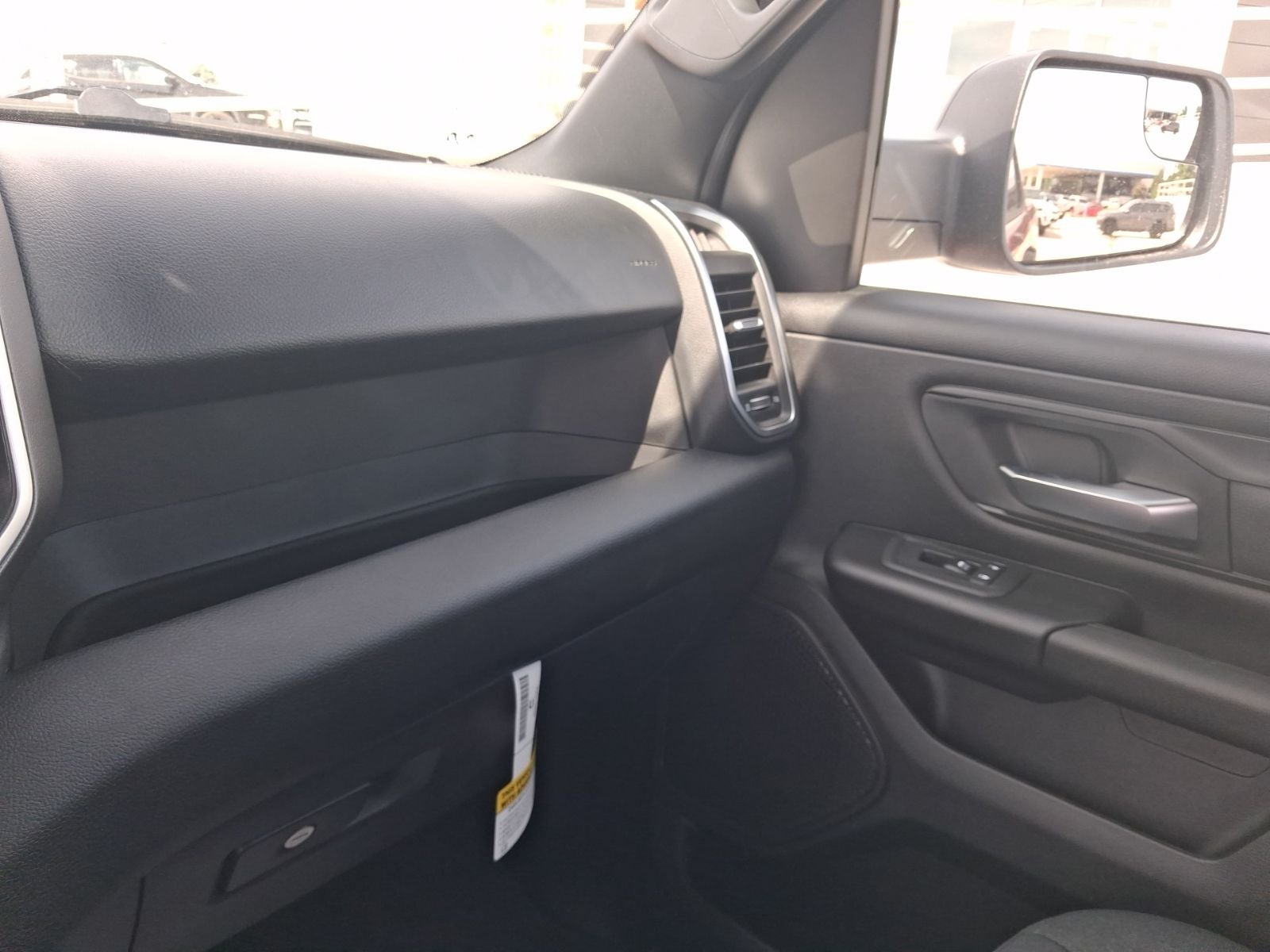2026 RAM 1500 RAM 1500 EXPRESS CREW CAB 4X4 5'7' BOX