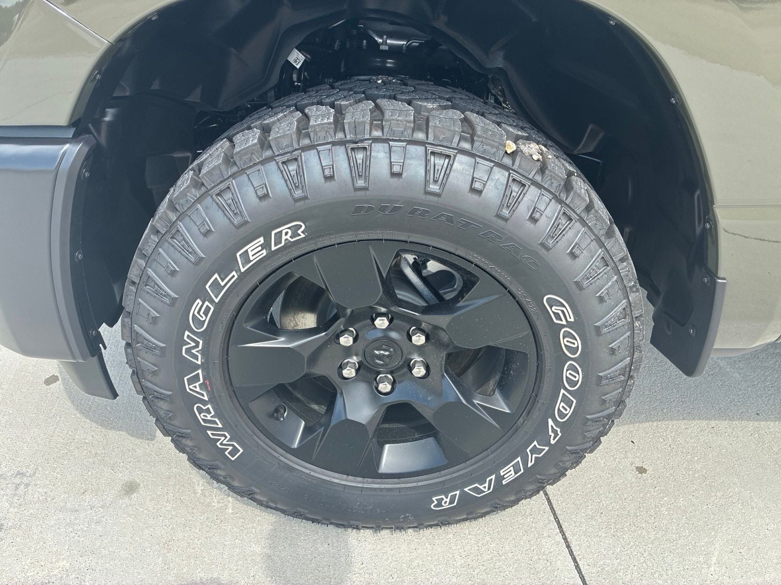 2026 RAM 1500 RAM 1500 WARLOCK CREW CAB 4X4 5'7' BOX