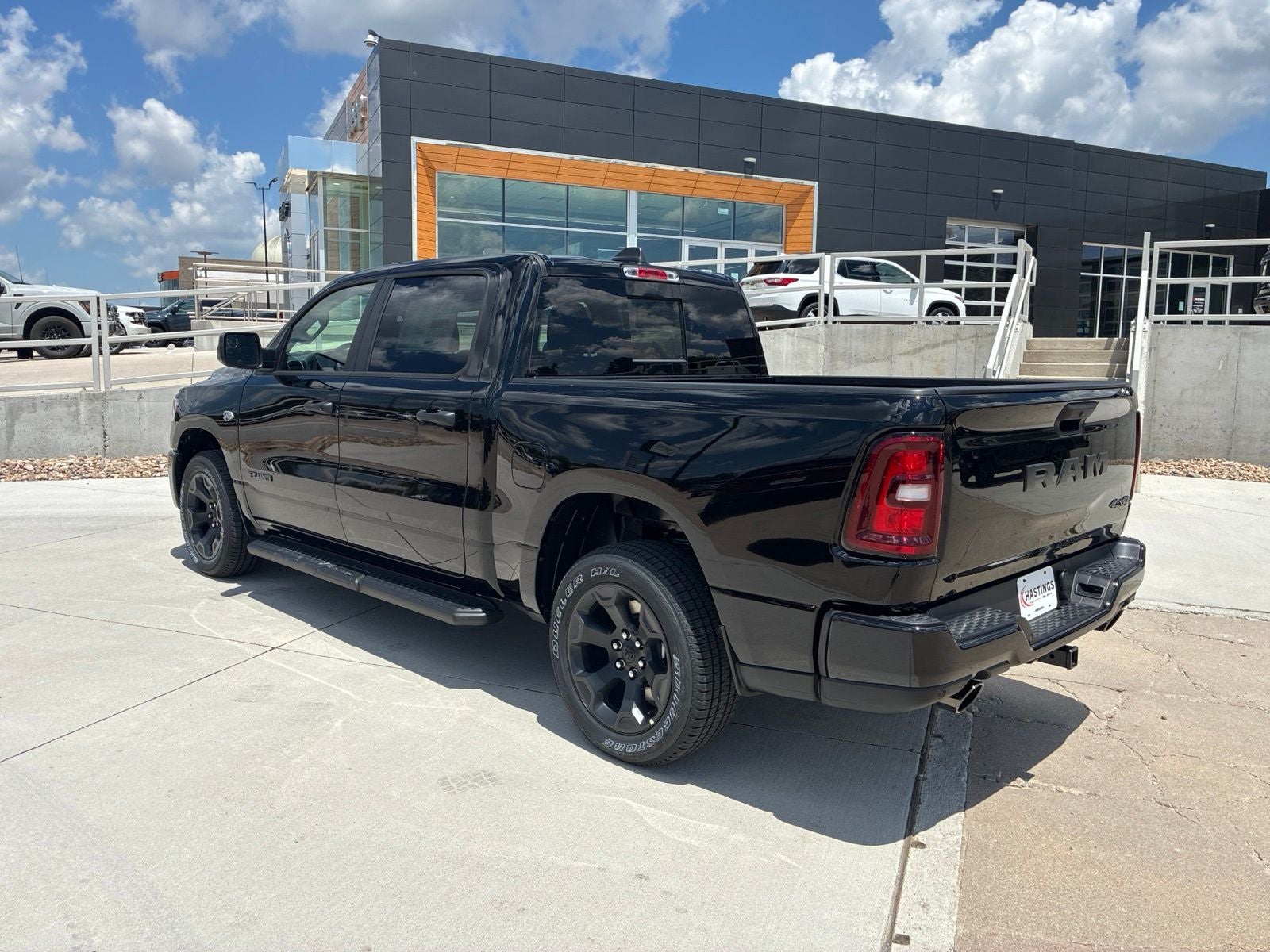2026 RAM Ram 1500 RAM 1500 EXPRESS CREW CAB 4X4 5'7' BOX