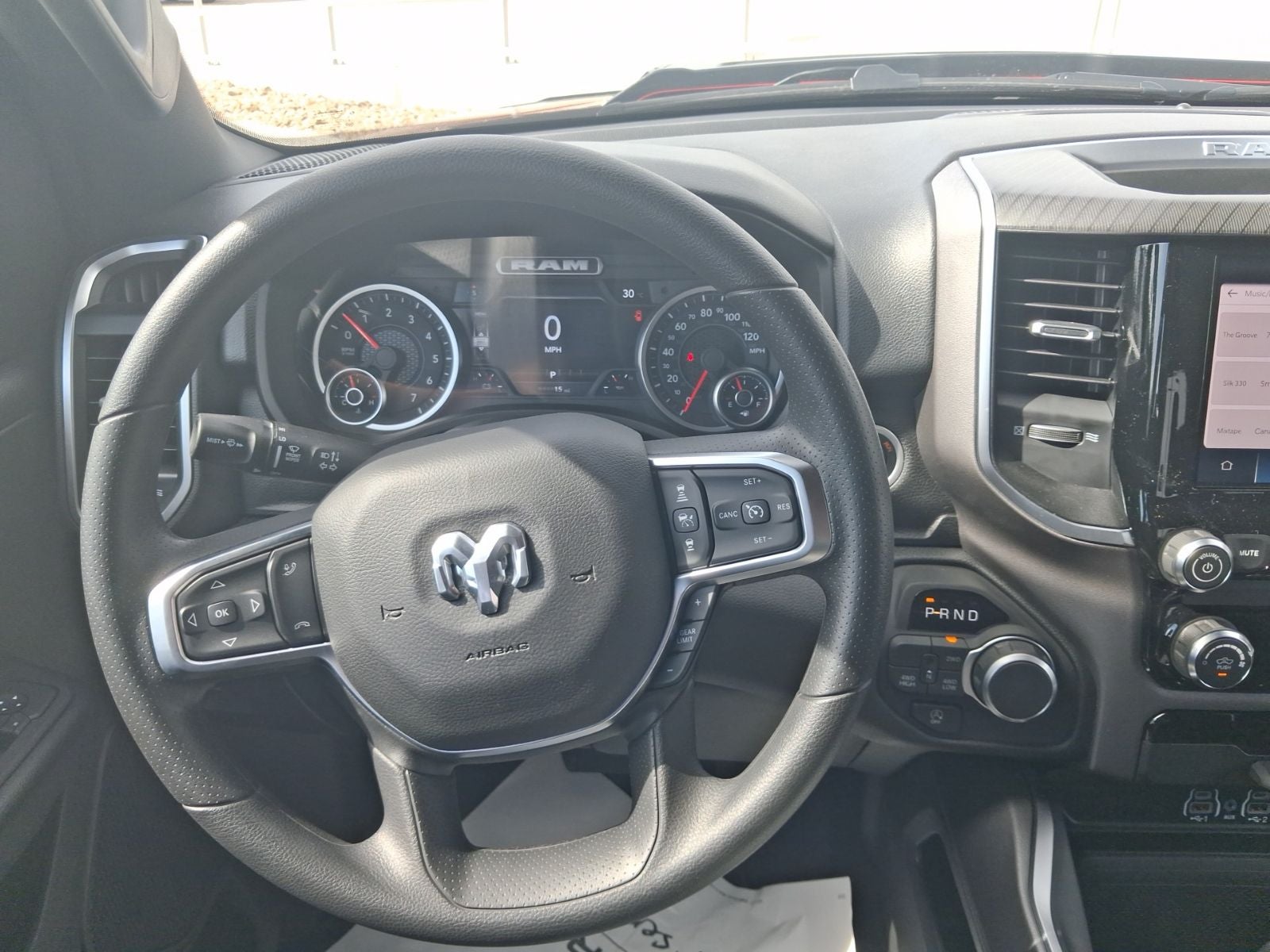 2026 RAM 1500 RAM 1500 EXPRESS CREW CAB 4X4 5'7' BOX