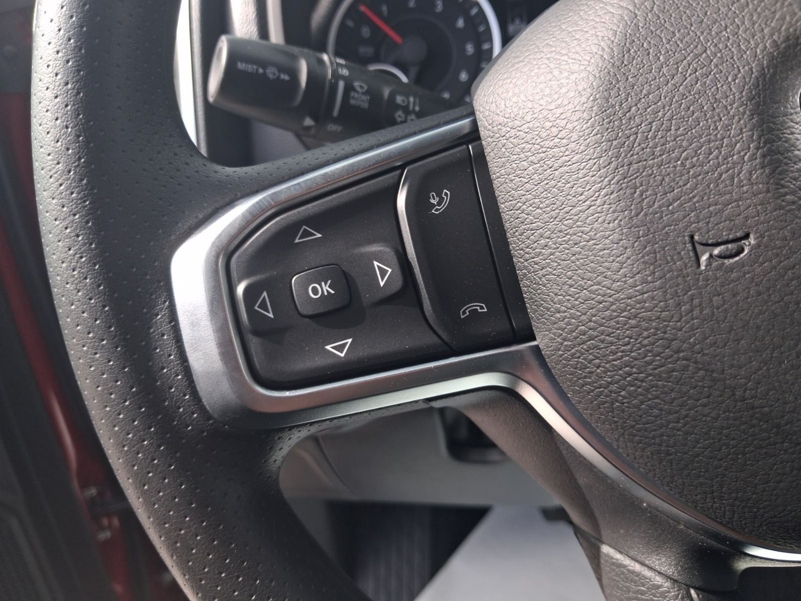 2026 RAM 1500 RAM 1500 EXPRESS CREW CAB 4X4 5'7' BOX