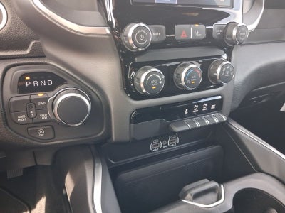 2026 RAM 1500 RAM 1500 EXPRESS CREW CAB 4X4 5'7' BOX