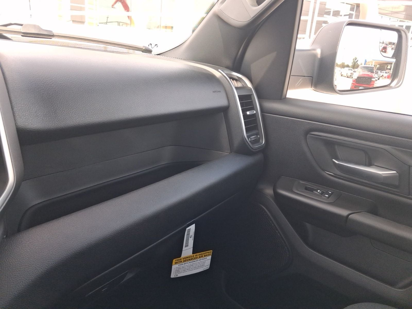 2026 RAM 1500 RAM 1500 EXPRESS CREW CAB 4X4 5'7' BOX