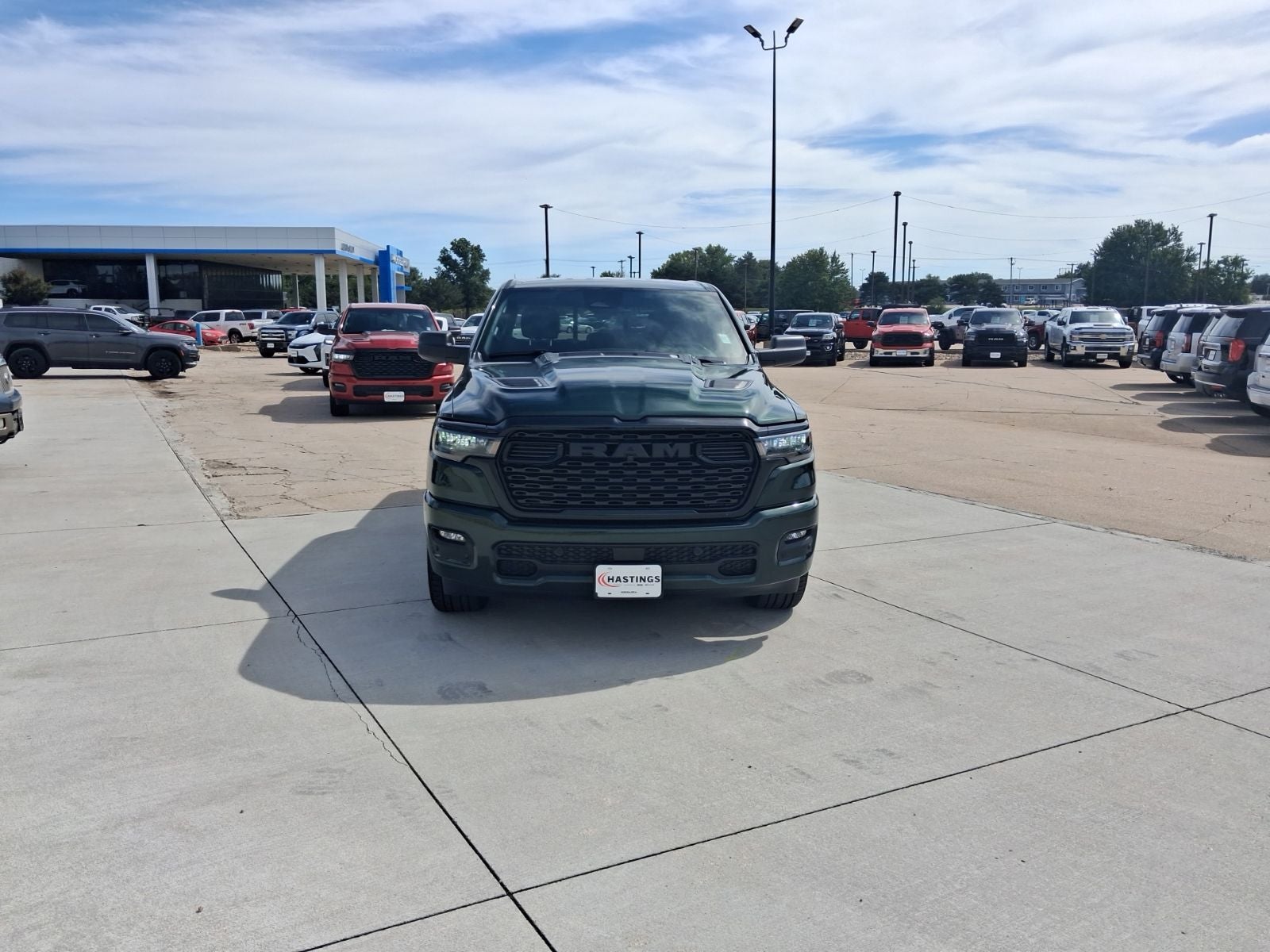 2026 RAM 1500 RAM 1500 EXPRESS CREW CAB 4X4 5'7' BOX