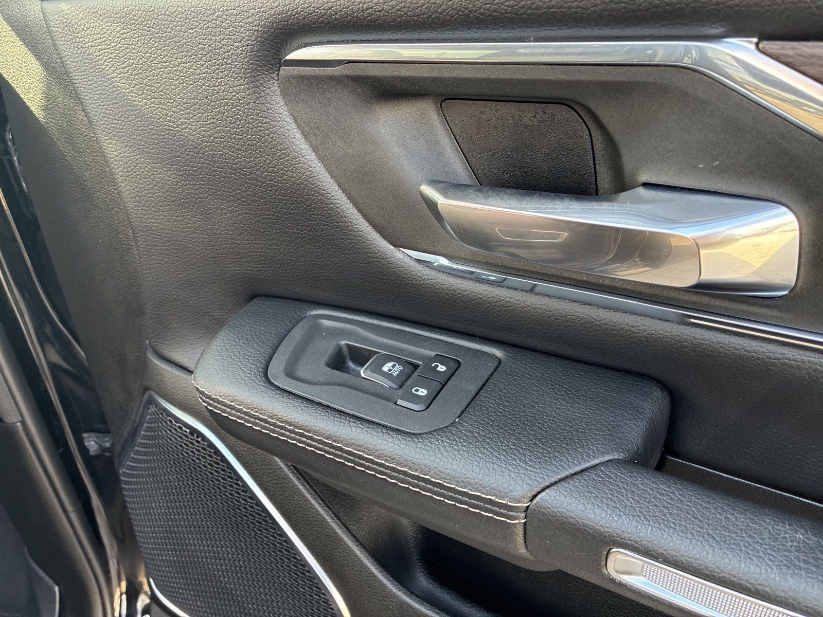 2025 RAM 1500 Laramie Crew Cab 4x4 5'7' Box