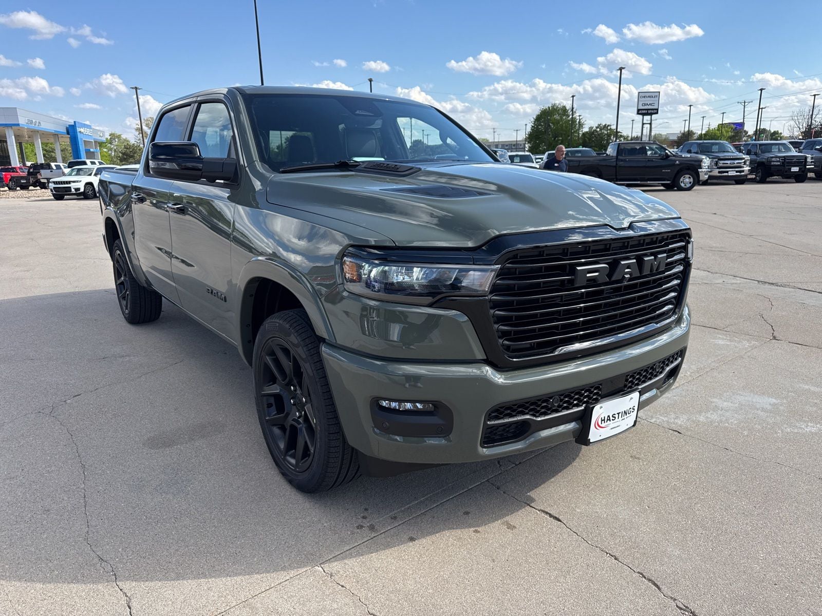 2026 RAM Ram 1500 RAM 1500 LARAMIE CREW CAB 4X4 5'7' BOX
