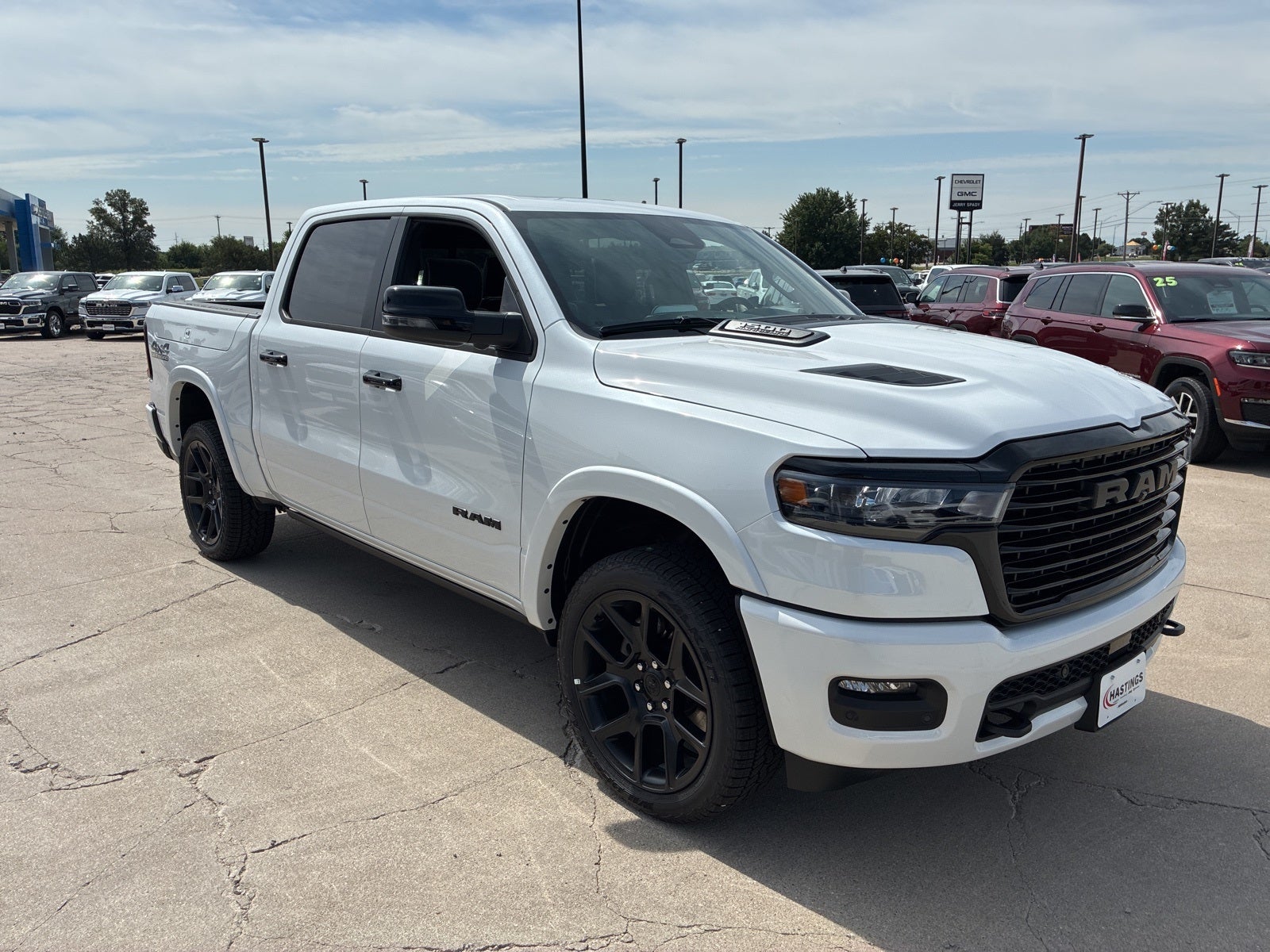 2026 RAM Ram 1500 RAM 1500 LARAMIE CREW CAB 4X4 5'7' BOX