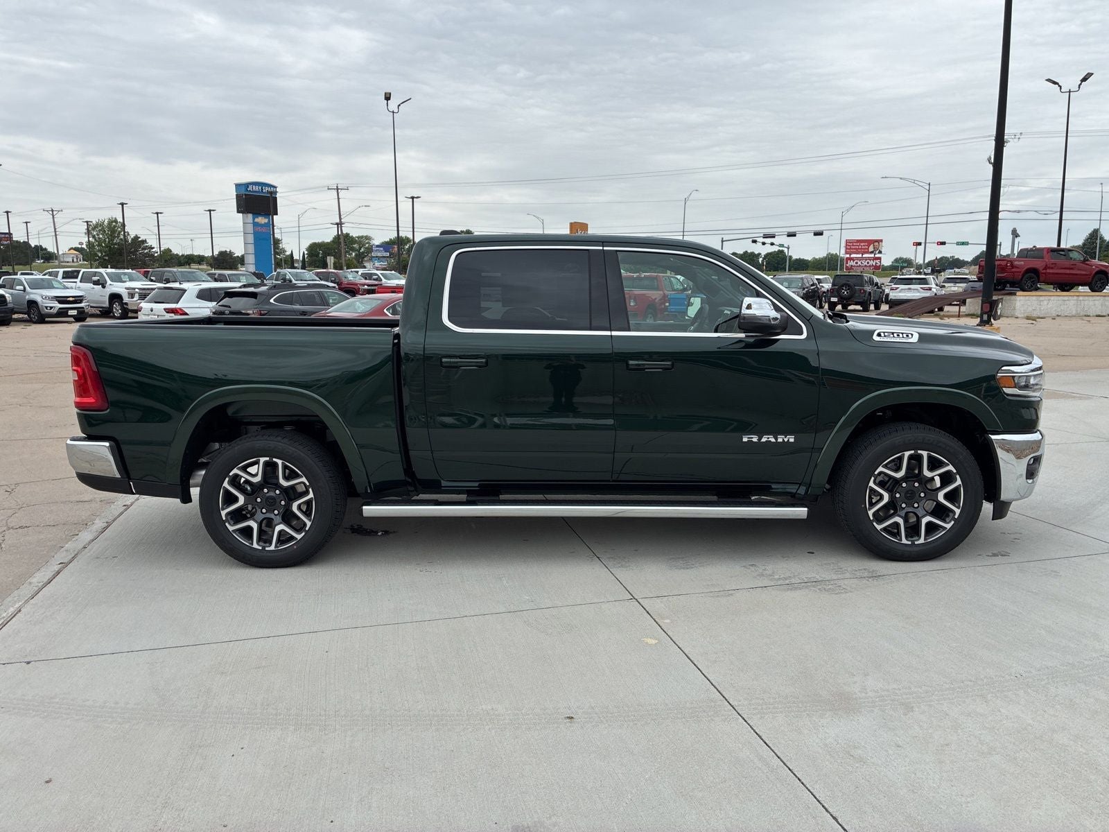2026 RAM Ram 1500 RAM 1500 LARAMIE CREW CAB 4X4 5'7' BOX