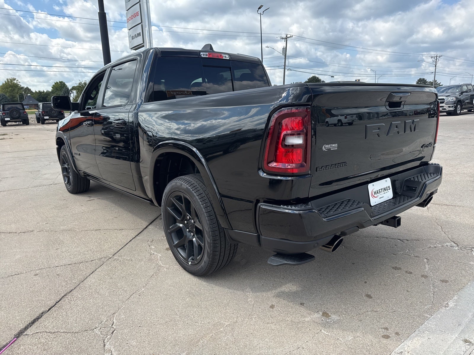 2026 RAM Ram 1500 RAM 1500 LARAMIE CREW CAB 4X4 5'7' BOX