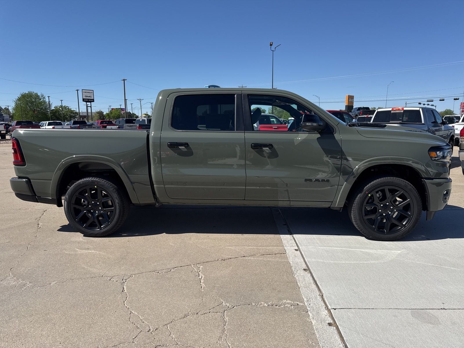 2026 RAM Ram 1500 RAM 1500 LARAMIE CREW CAB 4X4 5'7' BOX