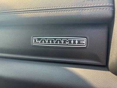 2023 RAM 1500 Laramie Crew Cab 4x4 5'7' Box