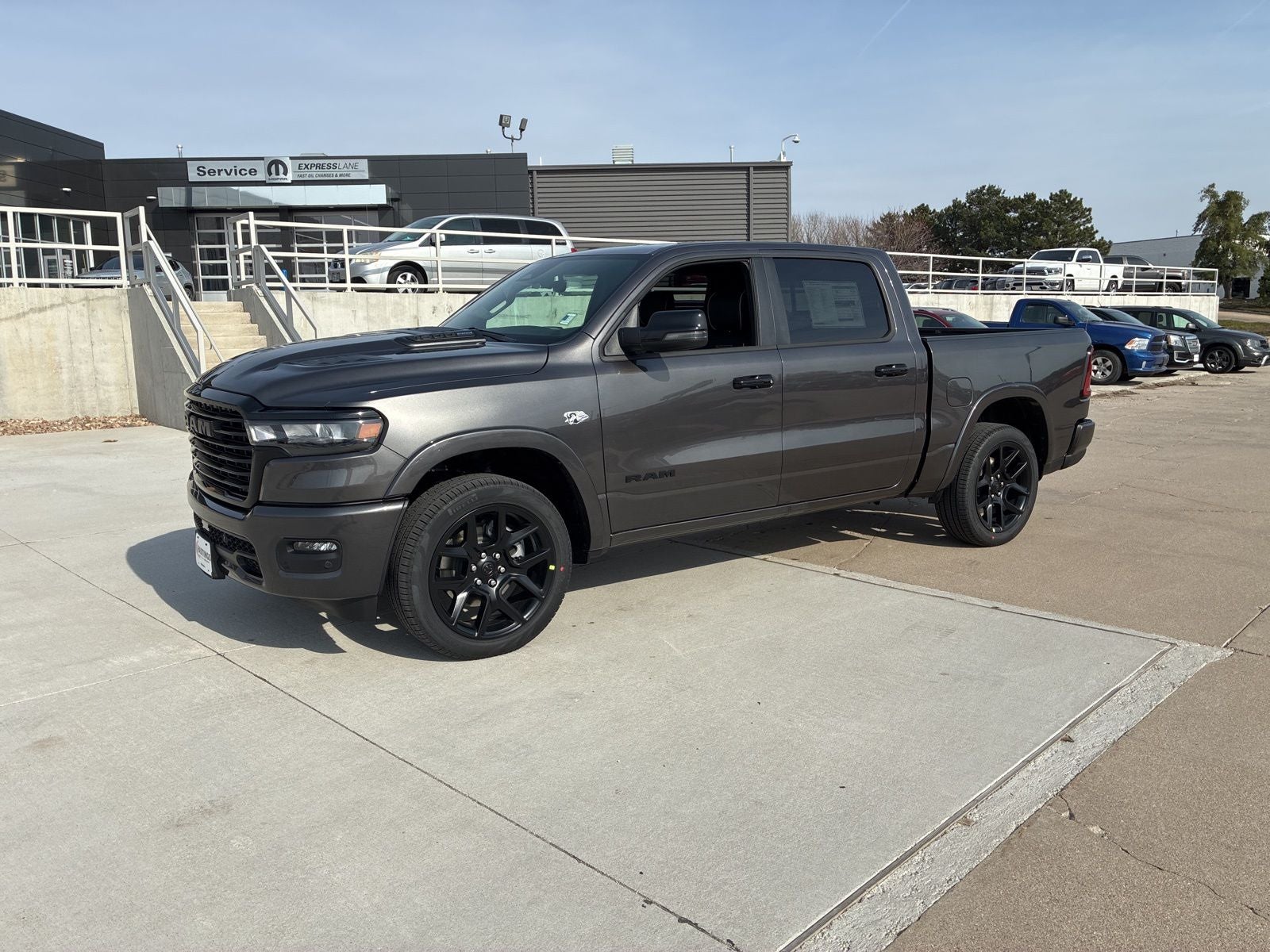 2026 RAM Ram 1500 RAM 1500 LARAMIE CREW CAB 4X4 5'7' BOX