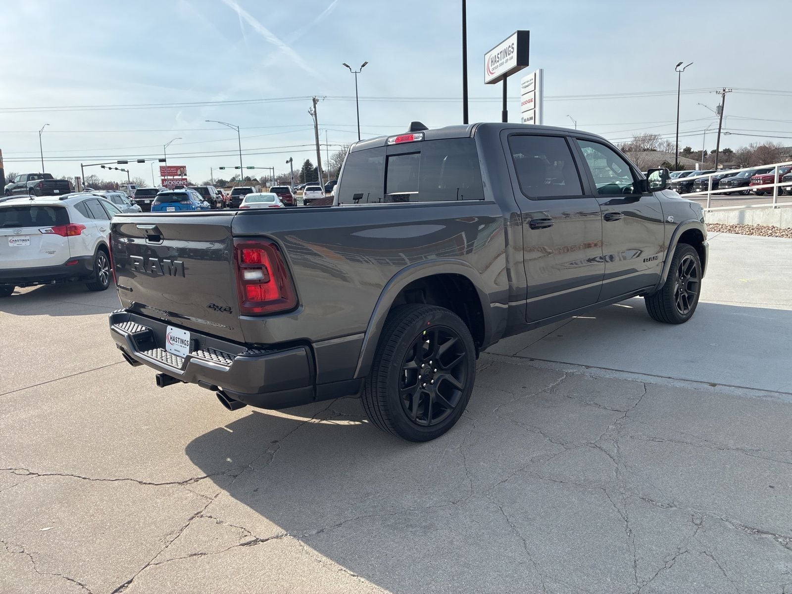 2026 RAM Ram 1500 RAM 1500 LARAMIE CREW CAB 4X4 5'7' BOX