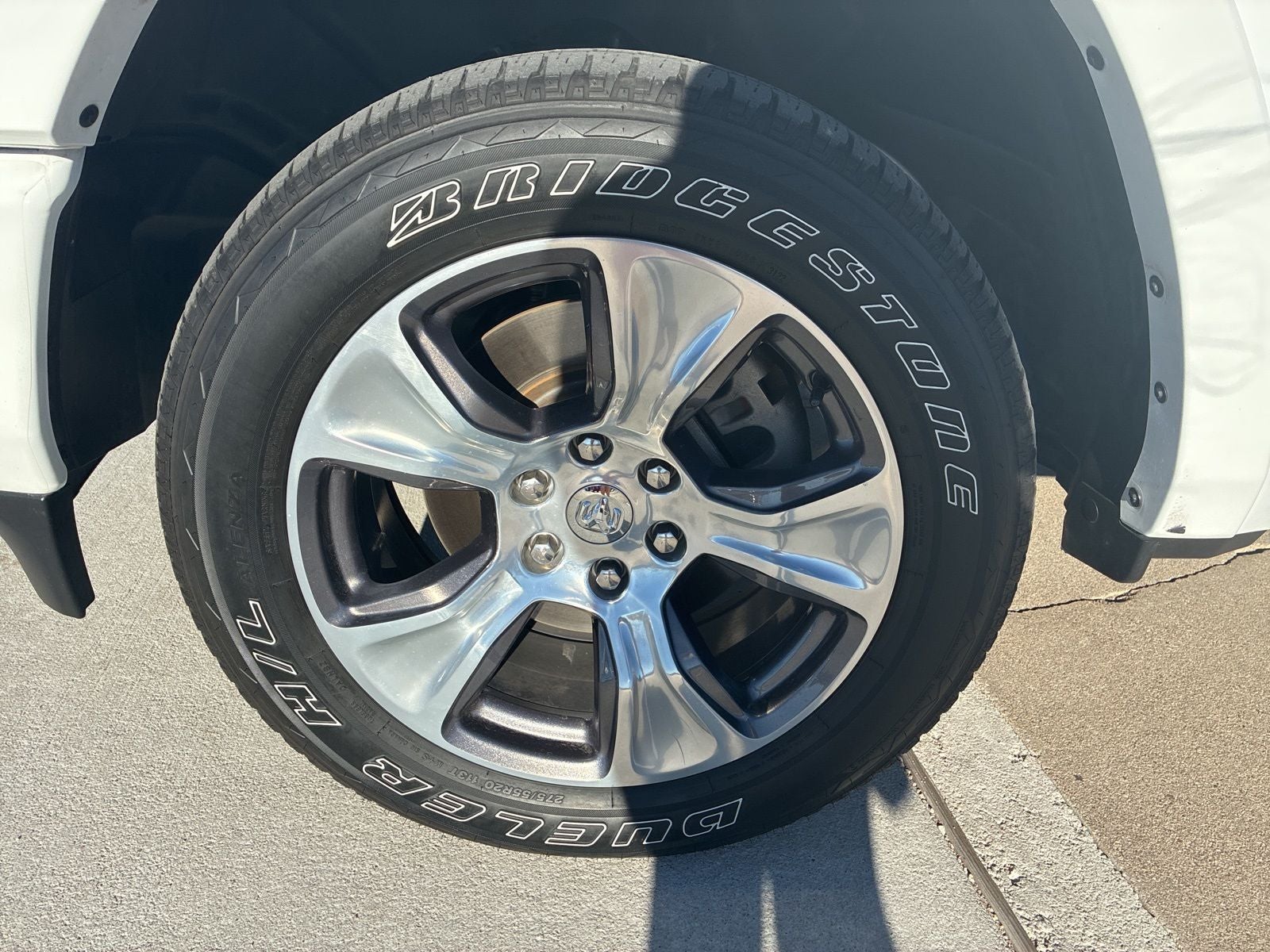 2022 RAM 1500 Laramie Crew Cab 4x4 5'7' Box