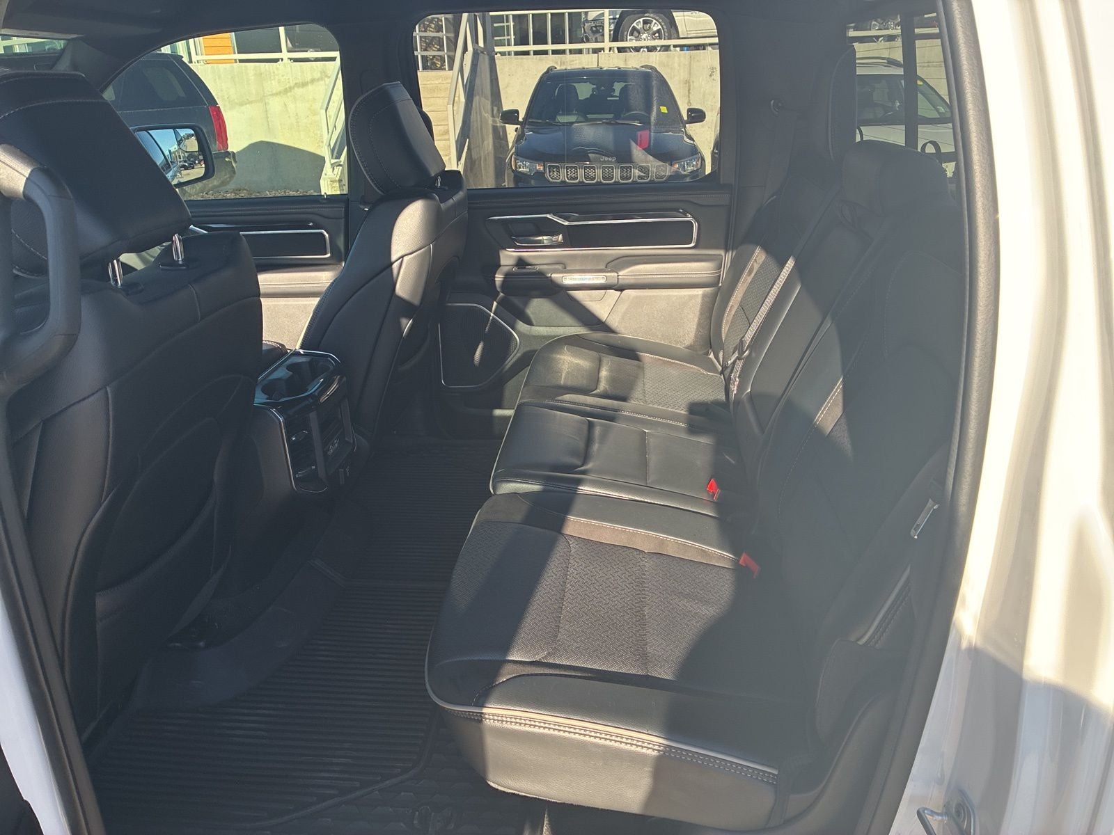 2022 RAM 1500 Laramie Crew Cab 4x4 5'7' Box