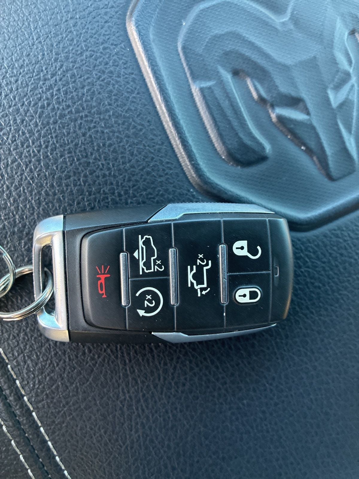 2022 RAM 1500 Laramie Crew Cab 4x4 5'7' Box