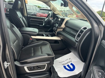 2020 RAM 1500 Laramie Crew Cab 4x4 5'7' Box
