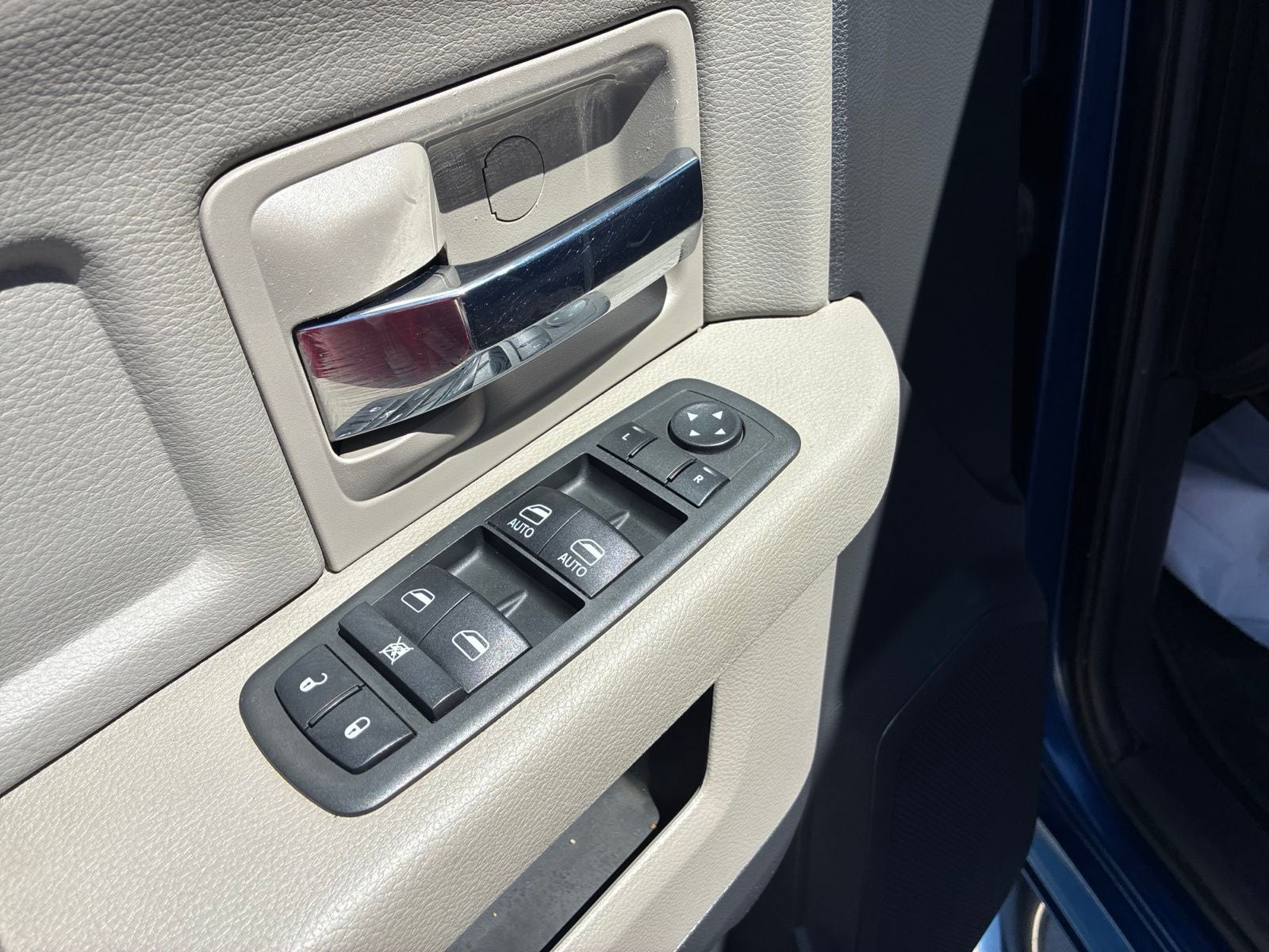 2011 RAM Ram 1500 SLT