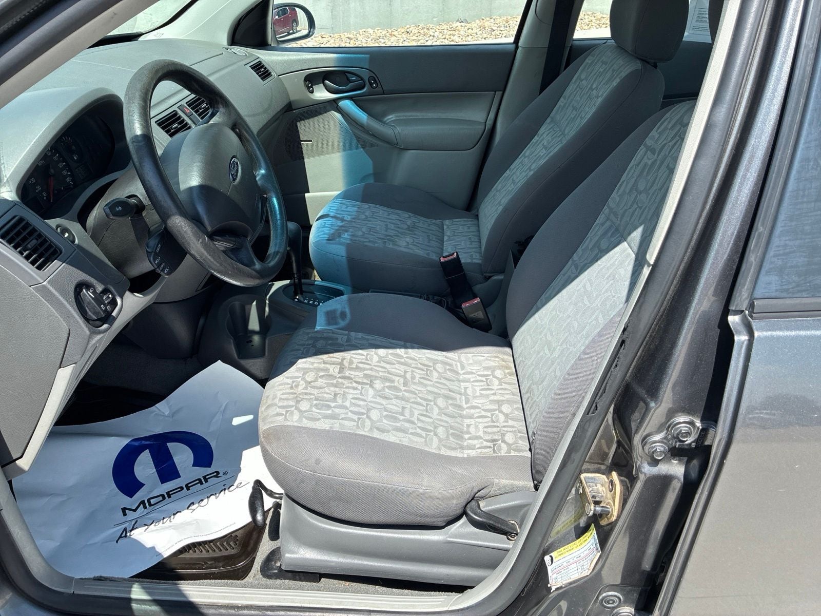2005 Ford Focus ZX4