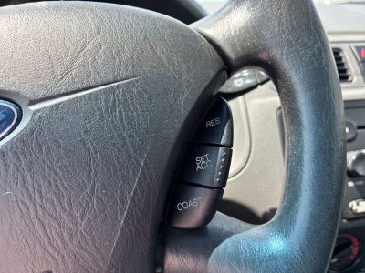 2005 Ford Focus ZX4