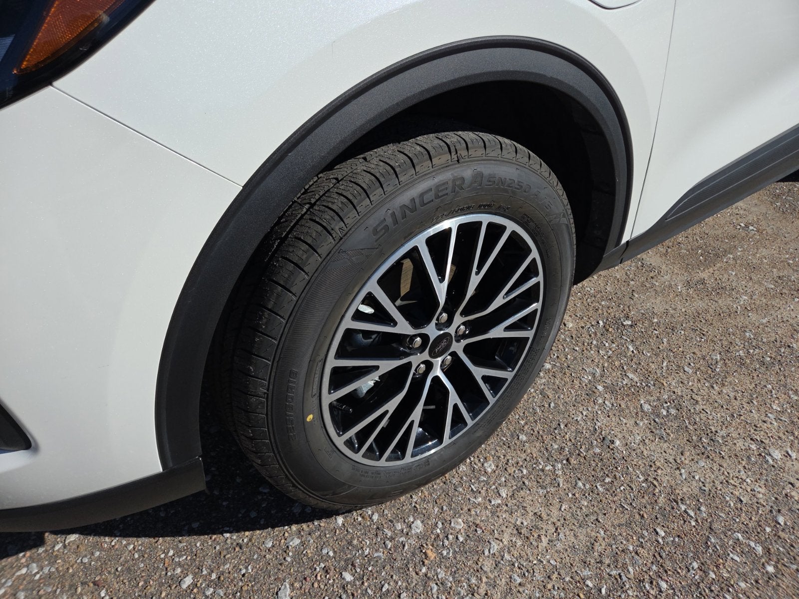 2024 Ford Escape Plug-In Hybrid Base