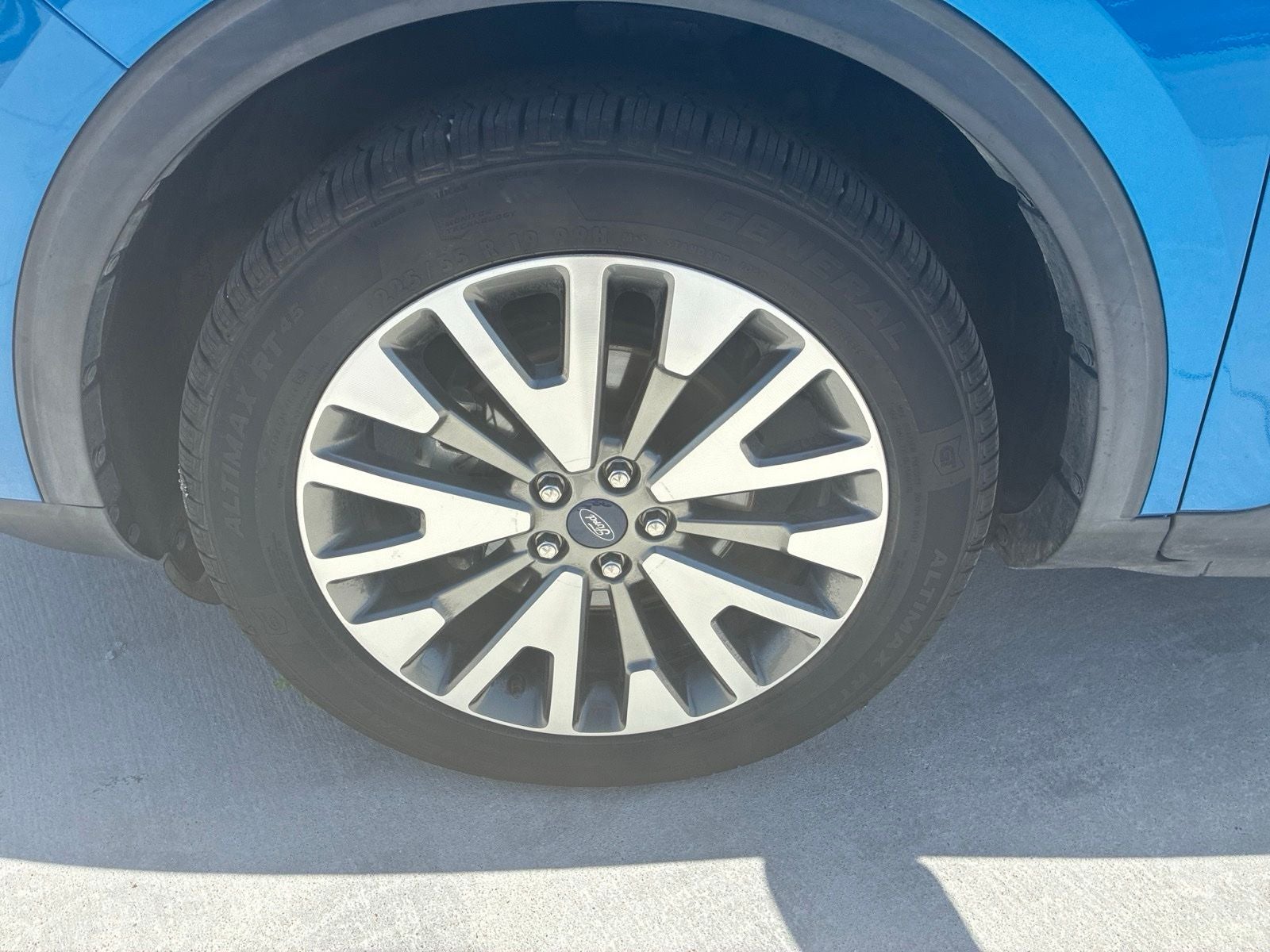 2020 Ford Escape Titanium