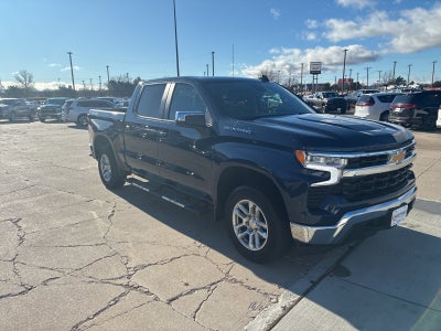 2022 Chevrolet Silverado 1500 4WD Crew Cab Short Bed LT with 2FL